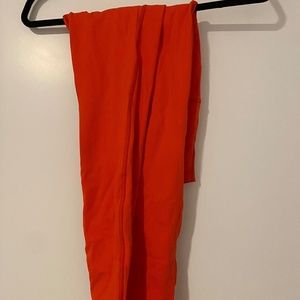 NWOT Lululemon 28 Red Align Leggings Size 6